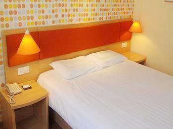 Home Inn Fujiatun エクステリア 写真